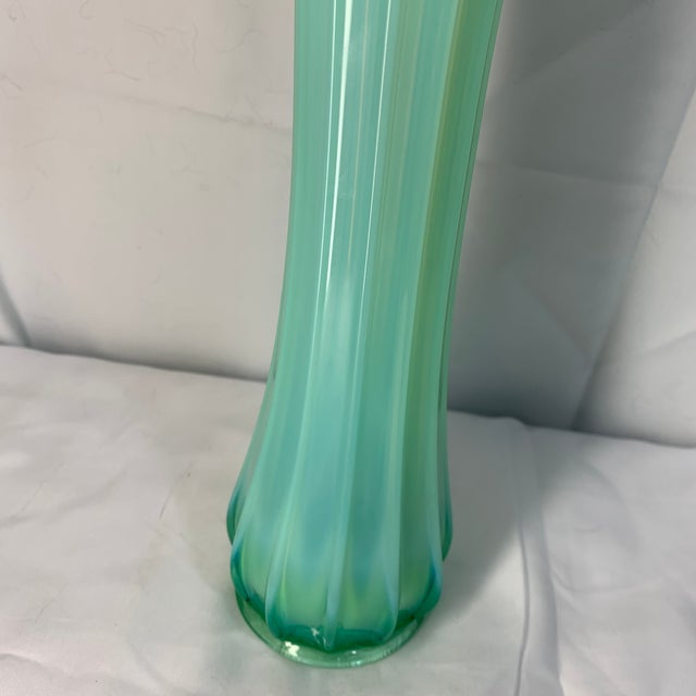 Farmhouse Fostoria Vintage Mid-Century Green Opalescent Ribbed Swung Glass Vase 10” For Sale - Image 3 of 7
