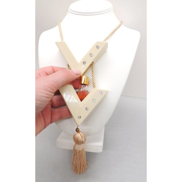 Glass Vintage 1986 Valentino Vv Off White Perfume Tassel Necklace For Sale - Image 7 of 7