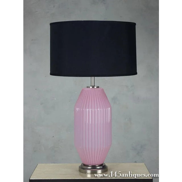 Pair of Italian Mid-Century Ribbed Cyclamen Murano Glass Table Lamps, 1950s For Sale - Image 4 of 10