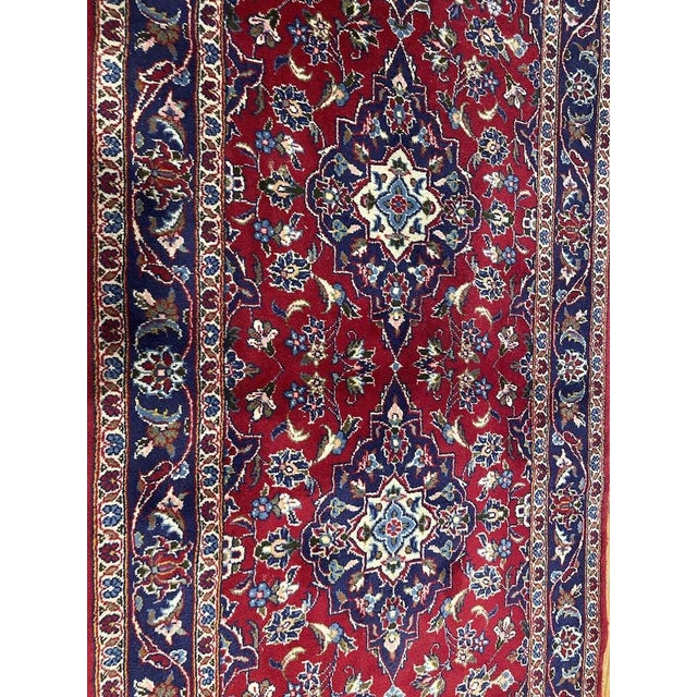 Red Middle Eastern Rug in Wool For Sale - Image 8 of 11
