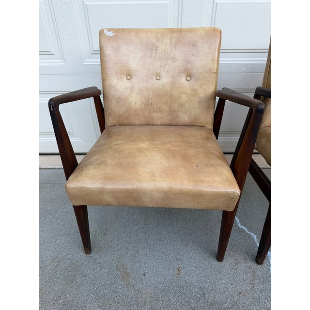 Beige Walnut Armchairs - Jens Risom Design - Original Naugahyde, Labeled, 1960s For Sale - Image 8 of 15
