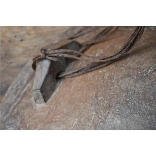 Large Fijian Bowl on 4 Feet, Melanesia, 19th / Early 20th Century For Sale - Image 9 of 11