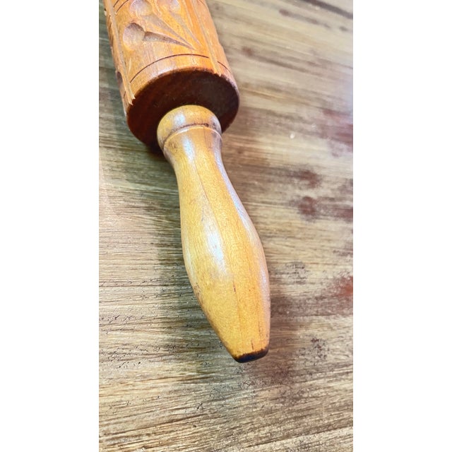 Late 20th Century Vintage Hand-Carved Wooden Springerle Rolling Pin For Sale - Image 5 of 5