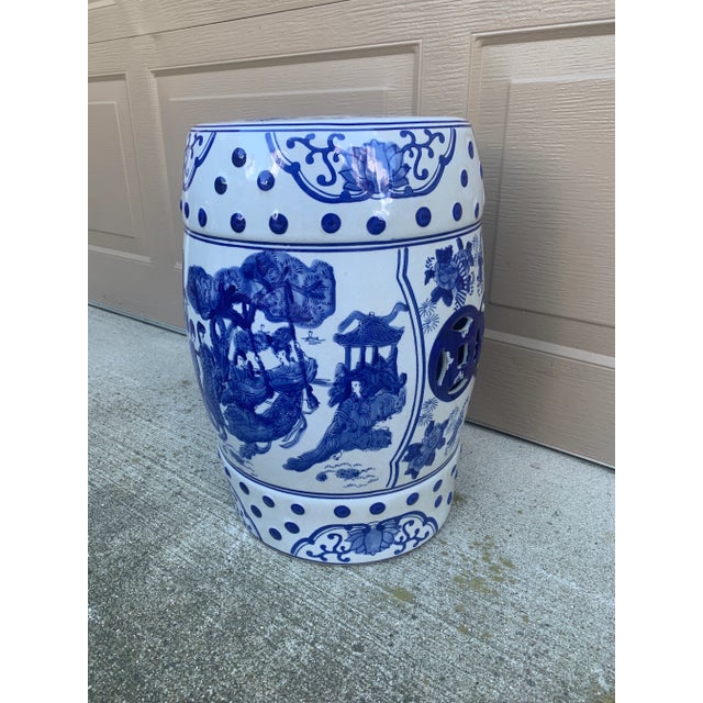 Chinoiserie Blue and White Porcelain Chinoiserie Garden Stool or Side Table For Sale - Image 3 of 10