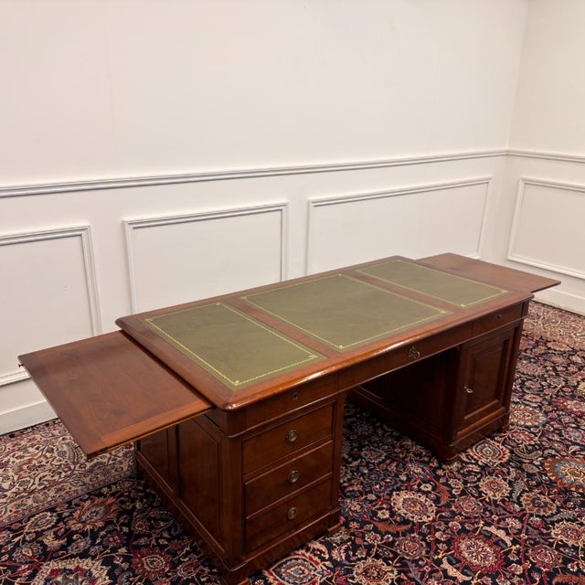 Classic Italian Desk in Wood and Leather For Sale - Image 16 of 18