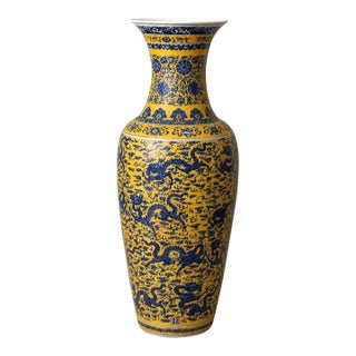 1920s Chinese Yellow-Ground Blue and White Dragon Floor Vase With Apocryphal Kangxi Mark For Sale