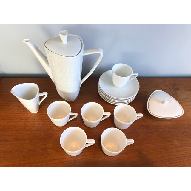 Mid-Century Modern Vintage 1950s Hans Achtziger for Hutschenreuther Selb Demitasse Coffee Set- 15 Pieces For Sale - Image 3 of 9