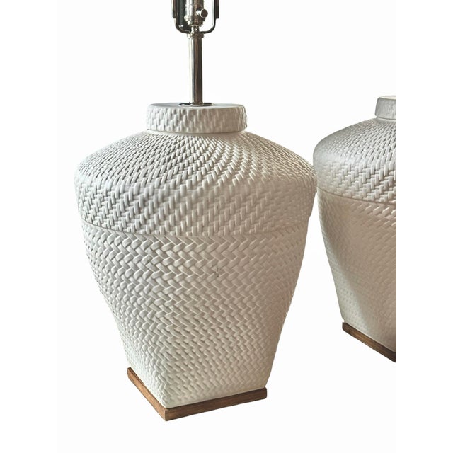 Contemporary White Ralph Lauren Ceramic Woven Rope Texture Lamps With Chrome Finials - a Pair For Sale - Image 11 of 12