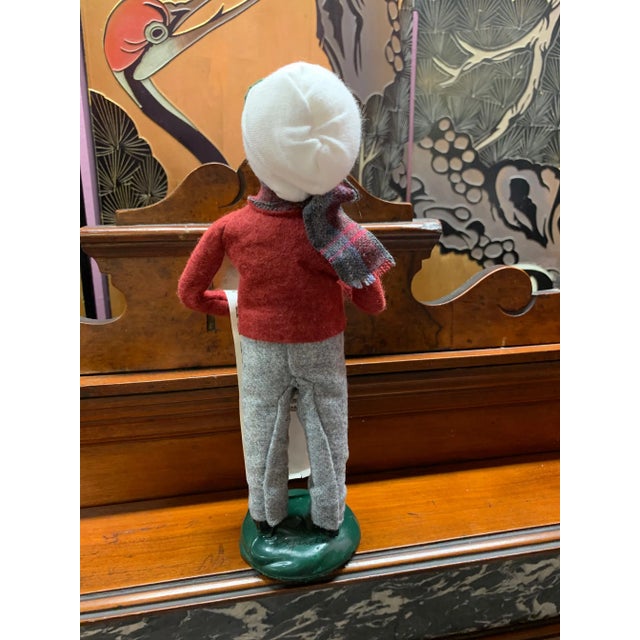 1980s Byers Choice: 1987 Christmas Caroler Golden Collection For Sale - Image 5 of 7