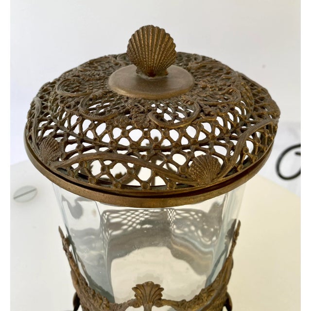 Hollywood Regency Vintage Hollywood Regency Bronze Lead Crystal Castilian 3 Piece Cylindrical Scallop Shell Lidded Nautilus Footed Jar For Sale - Image 3 of 7