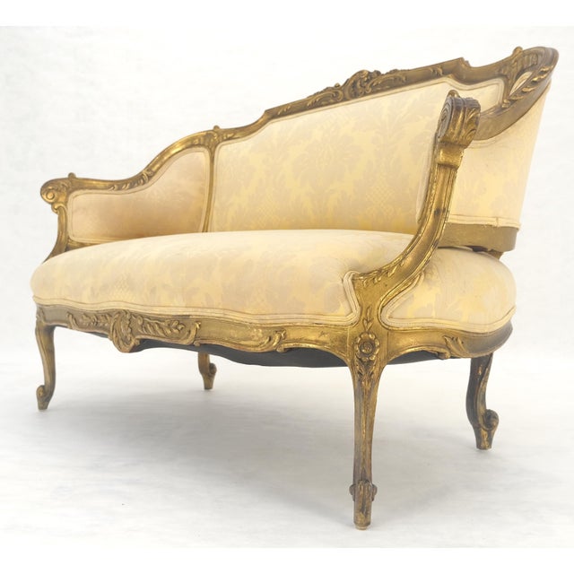 c1920s French Louis XV Gold Gilt Wood Loveseat Sofa For Sale - Image 9 of 12