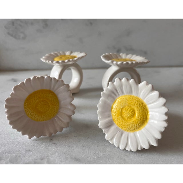 Mid 20th Century Vintage Glass Daisy Flower Napkin Rings - Set of 4 For Sale - Image 5 of 9