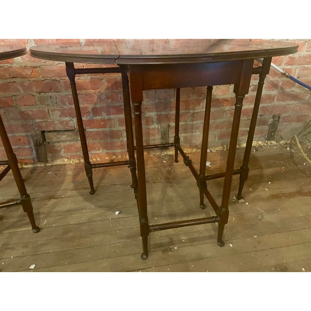 Wood Early 20th Century Pair Petite Diminutive Mahogany Spider Leg Pad Foot Round Gateleg Tables For Sale - Image 7 of 12
