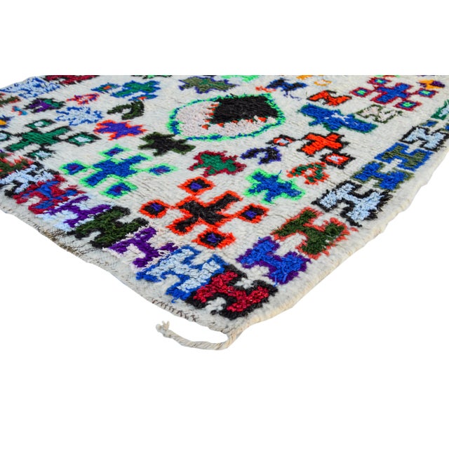 Mid 20th Century Vintage Moroccan Rug - 3'6" X 7'3" For Sale In New York - Image 6 of 9