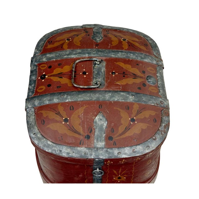 Wood Swedish Shaped Box on Stand, 1850s For Sale - Image 7 of 8