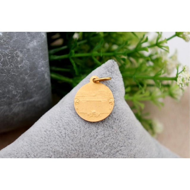 Pendant in 19.2k Gold, in Worn conditions. Designed 1920 to 1949