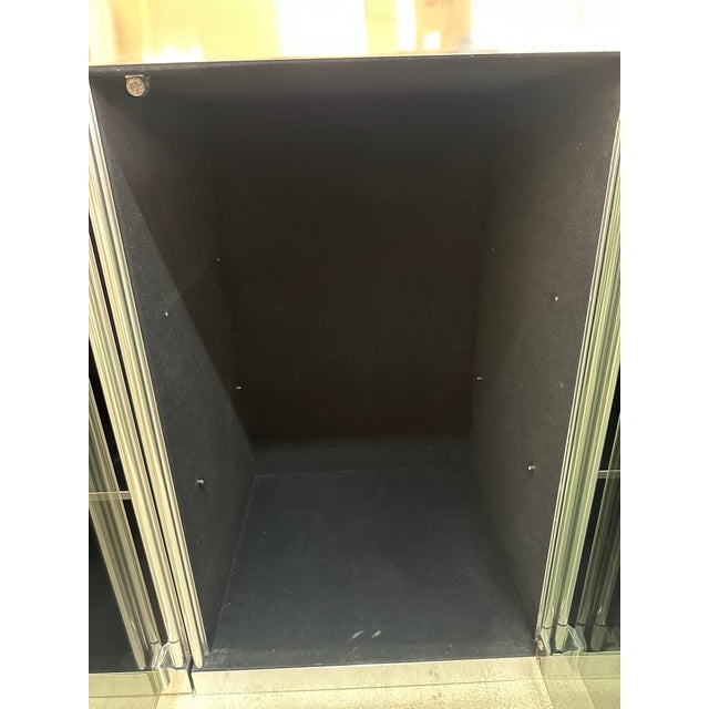 Vintage 1970s Guido Faleschini for I4Mariani Modular Chrome and Glass Credenza Unmarked For Sale - Image 10 of 17