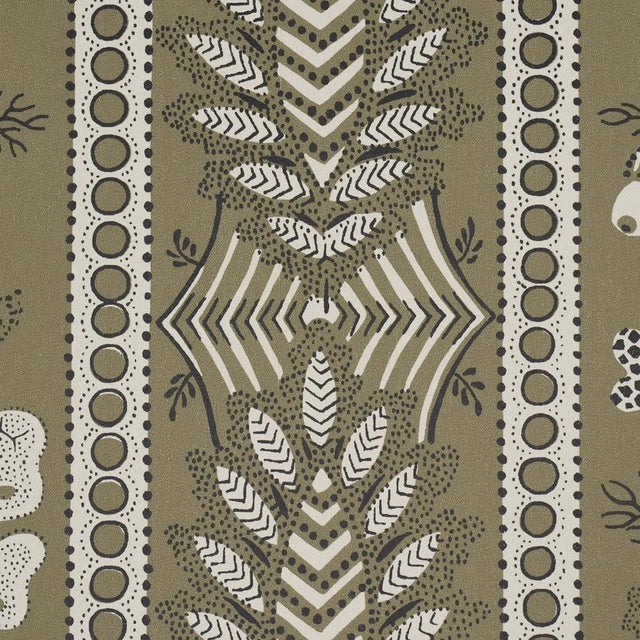 Schumacher SAMPLE - Schumacher Richmond House Wallpaper In Sage For Sale - Image 4 of 6