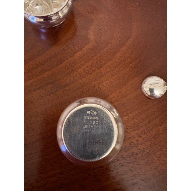 Modern Set of Six Sterling Silver Salt Cellars With Spoons by Gorham, 20th Century For Sale - Image 3 of 5