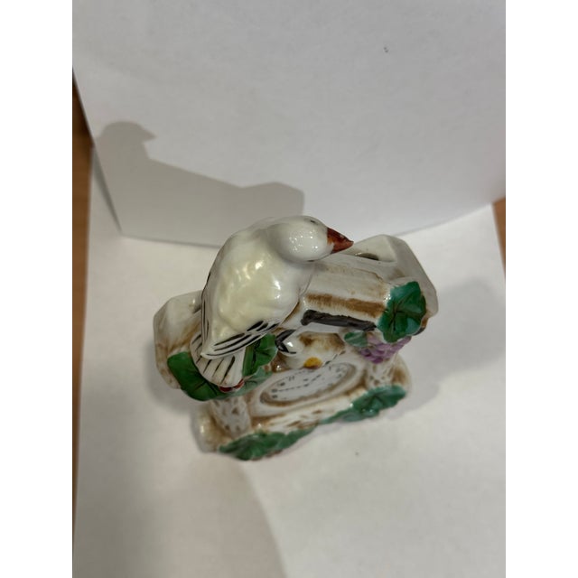 Green Mid 20th Century Vintage Hand Painted Ceramic Birdhouse Clock Figurine For Sale - Image 8 of 8