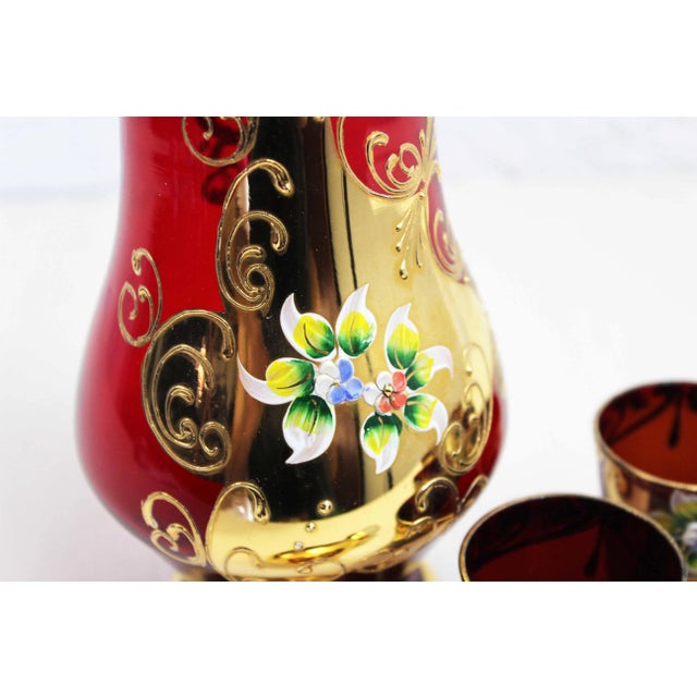 Mid-Century Modern Venetian Glass Liquor Service in Gold-Plating, 1950s, Set of 7 For Sale - Image 3 of 12