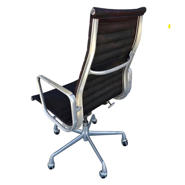 1970s Eames for Herman Miller High Back Aluminum Group Chair For Sale In Los Angeles - Image 6 of 18