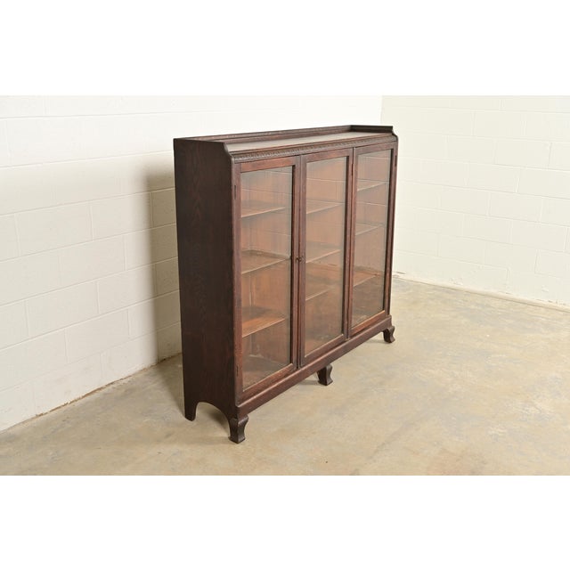 R. J. Horner & Co. R. J. Horner Style Victorian Carved Oak Glass Front Triple Bookcase, Circa 1890s For Sale - Image 4 of 12