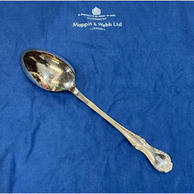 Silver-Plated Metal Stew Spoon with Russell Pattern from Mappin & Webb For Sale - Image 3 of 4