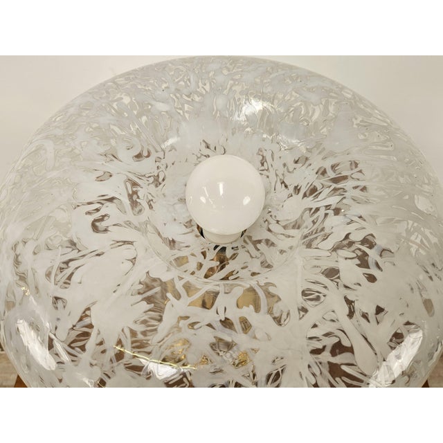 Vintage Table Lamp in Worked Glass and Golden Metal, 1970s For Sale - Image 6 of 18