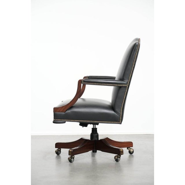 English Style Black Cowhide and Wooden Chesterfield Swivel Office Chair For Sale - Image 5 of 18
