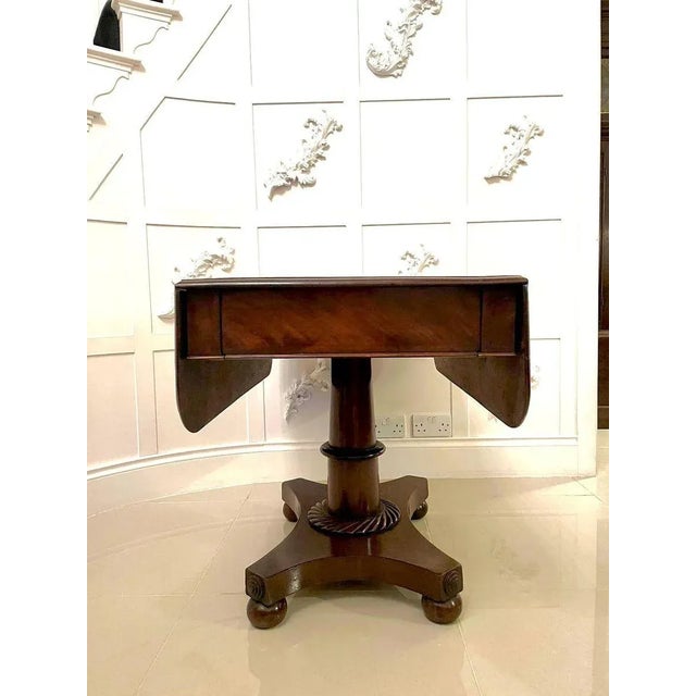 19th Century Victorian Pedestal Centre Table For Sale - Image 3 of 11