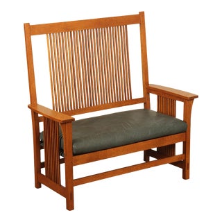 Early 21st Century Stickley Mission Collection Oak and Leather Spindle Settee For Sale