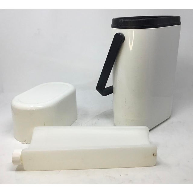 1970s Iconic Postmodern Design: 1978 Décor "Byo 545" Wine Caddy by Richard Carlson (MoMA Collection) For Sale - Image 5 of 10