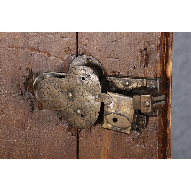 Wardrobe in Spruce, 1681 For Sale - Image 6 of 18