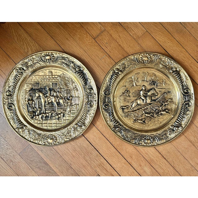 Brass Large Vintage Traditional Equestrian Hunt Brass Embossed Wall Plates, a Pair For Sale - Image 8 of 8