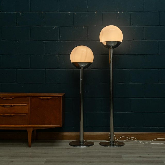 Graduated Floor Lamps by Pia Guidetti-Crippa for Luci Italia, 1970s, Set of 2 For Sale - Image 3 of 18