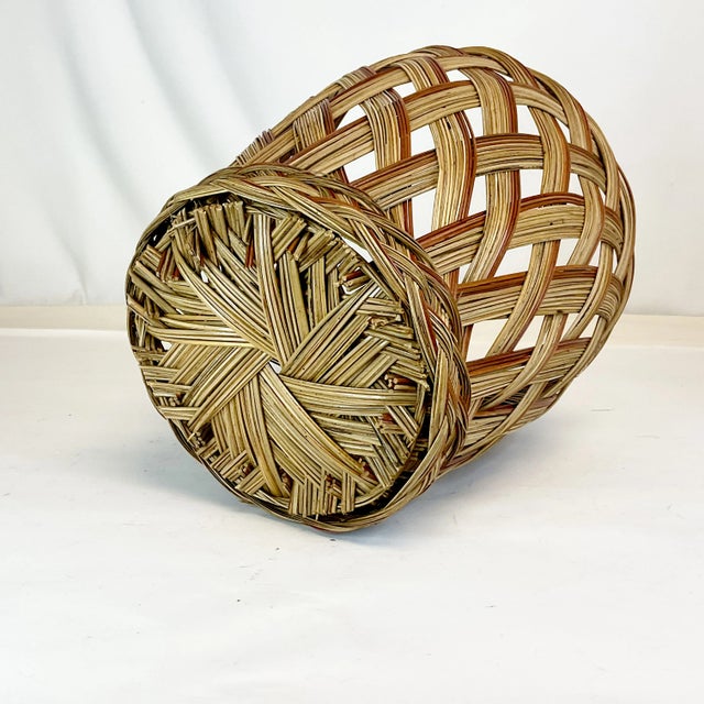 Mid-Century Boho Coastal Loop Weave Petite Pencil Reed Wastebasket For Sale - Image 9 of 9