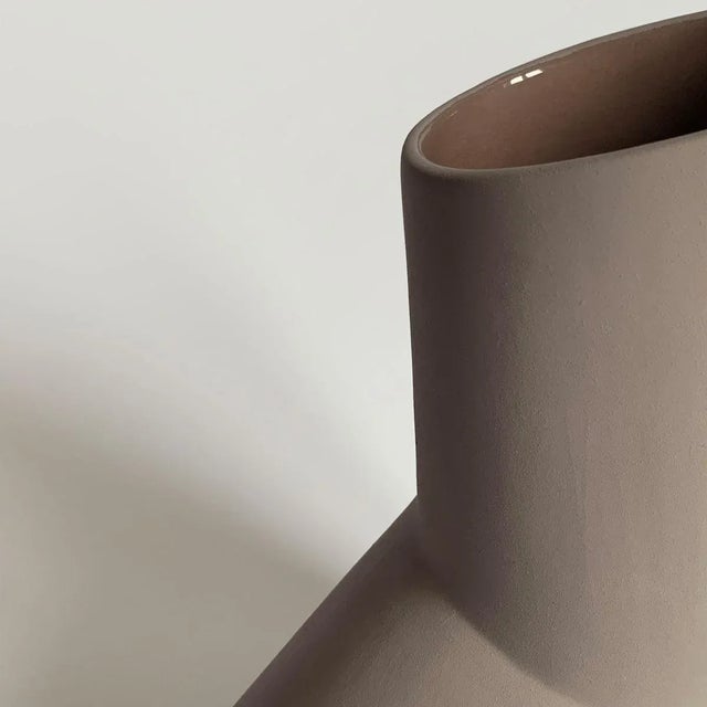 Menadi Small Vase from Studio Zero For Sale - Image 4 of 7