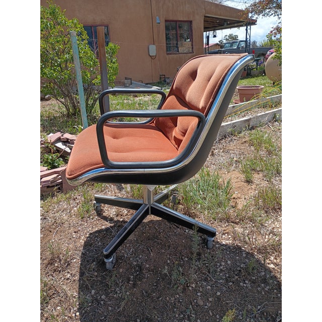 very rare in a set of 6 original 1979 Pollock for knoll executive office chairs in burnt orange color a few chairs have a...