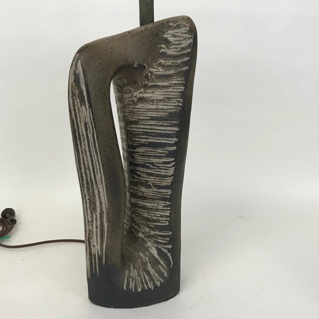 Marianna von Allesch 1950s Biomorphic Matte Glazed Table Lamp by Marianna Von Allesch For Sale - Image 4 of 11