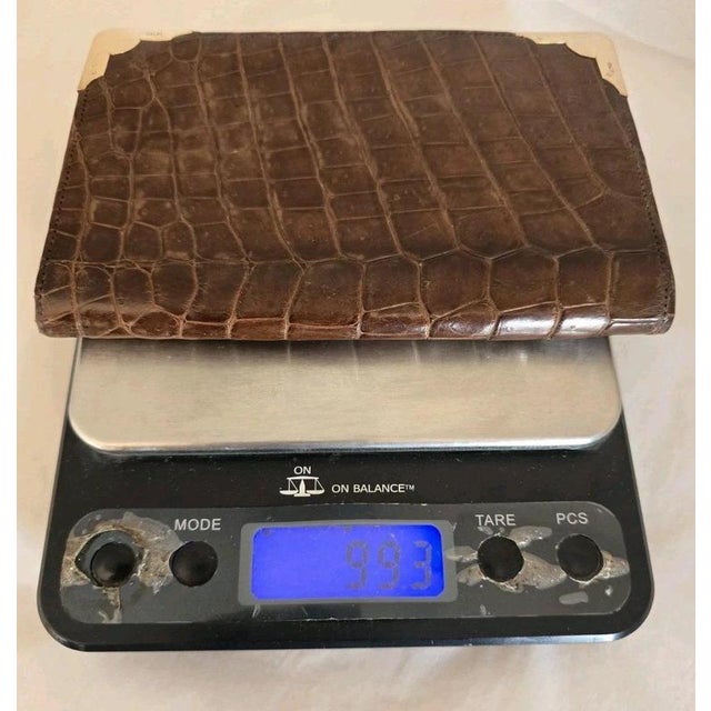 Antique Early 20th Century Crocodile Skin & 9ct Gold Gentlemans Wallet For Sale - Image 17 of 18