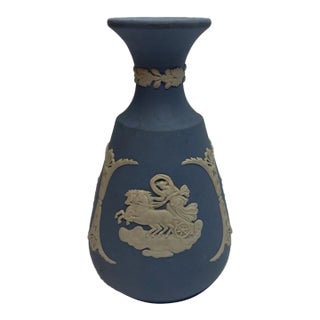 Vintage MCM Wedgwood Blue Jasperware Classical Grecian Pattern Bud Vase For Sale