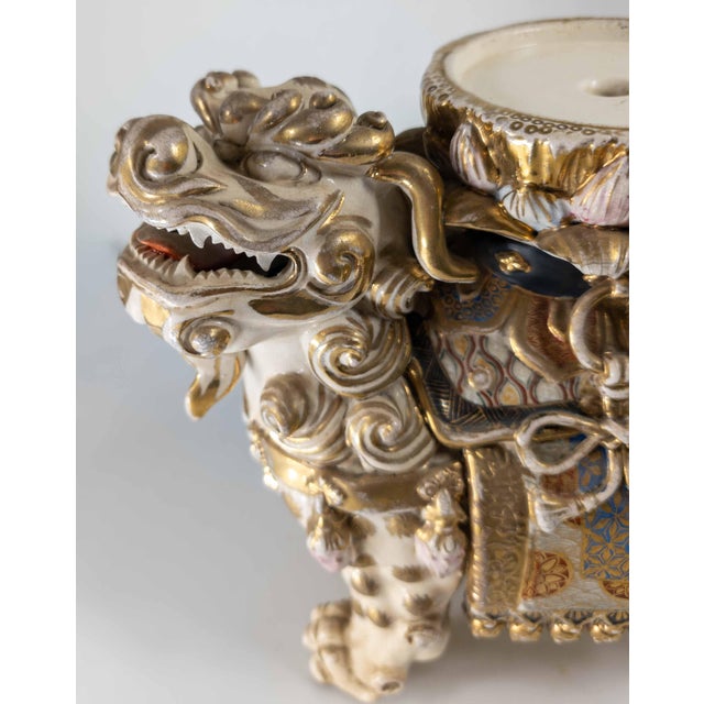 19th or 20th Century Japanese Meiji Style Satsuma Foo Dog Pedestal Base For Sale - Image 9 of 17