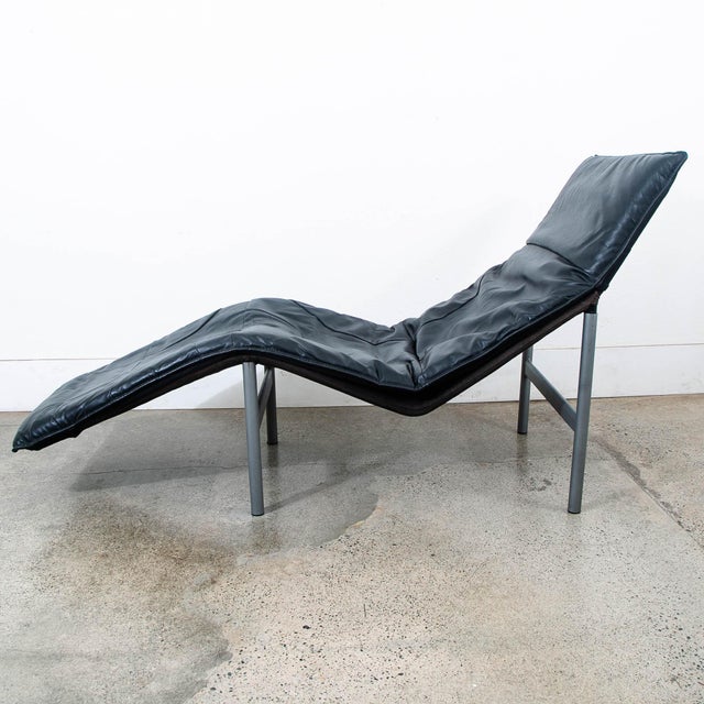 Mid-Century Modern 1970s Mid Century Danish Modern Lounge Chair Chaise Black Leather Attributed to Tord Bjorklund Metal For Sale - Image 3 of 9
