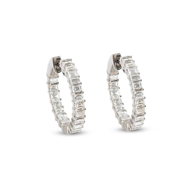 Ladies 18k White Gold 3.60ctw Inside Out Baguette Diamonds Hoop Earrings, Pair For Sale - Image 4 of 8
