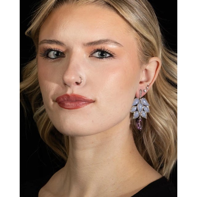 Modern 1990s Pair of Chandelier Earrings With 25.10ct Chalcedony, 2.50ct Diamonds, Amethyst For Sale - Image 3 of 6