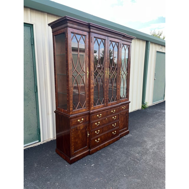 Traditional Thomasville Mahogany Collection Georgian Breakfront Bookcase China Cabinet For Sale - Image 3 of 12