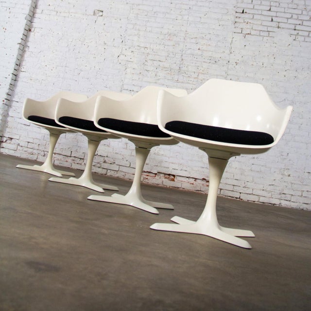 Mid-20th Century Mid Century Modern Burke Tulip Swivel No 116 Armchairs White Shell Black Cushions Set of 4 For Sale - Image 12 of 18