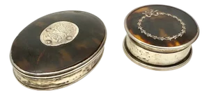 Early 20th Century Lovely Silver and Horn Snuff or Trinket Boxes, a Pair