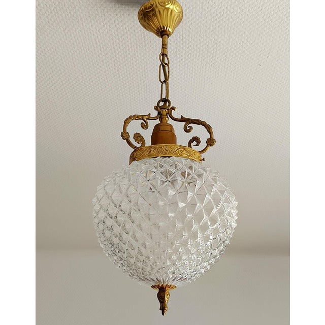 Gold Hollywood Regency Pineapple Pendant Light, 1980s For Sale - Image 8 of 8